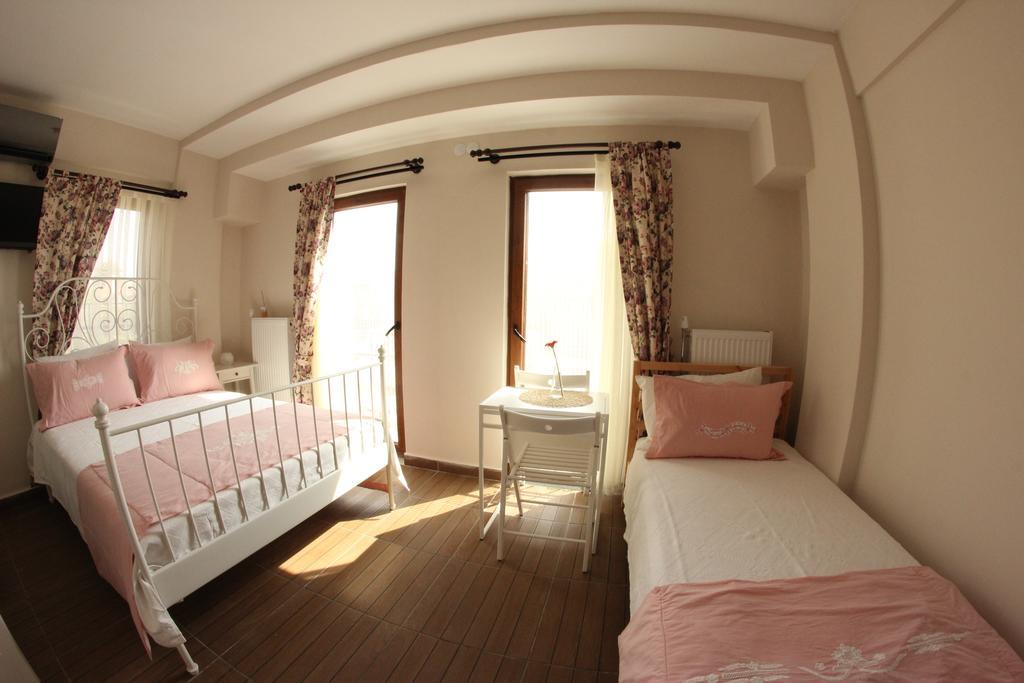 Ede Apart Otel Geyikli Bilik gambar